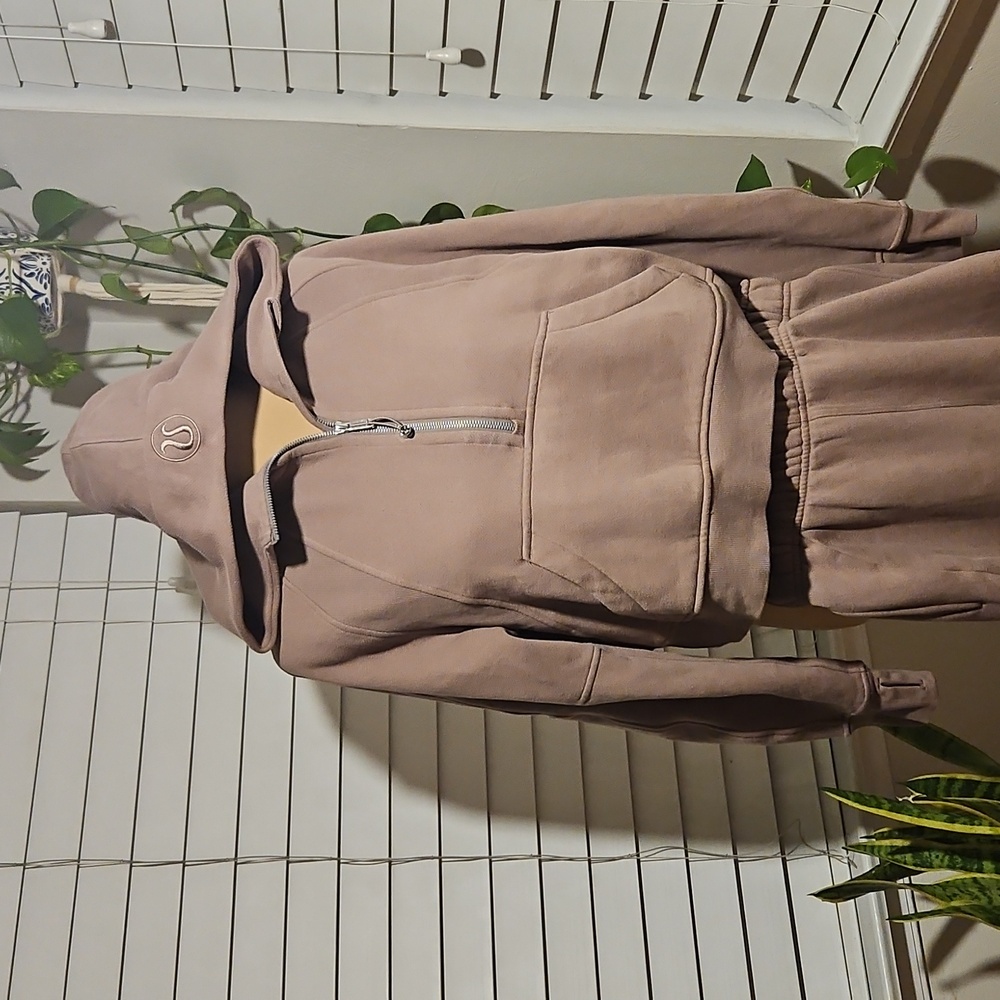 Lululemon Scuba Crop Sweatshirt